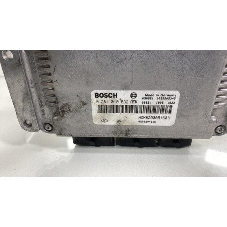 Calculateur moteur RENAULT TRAFIC 2 Photo n°1