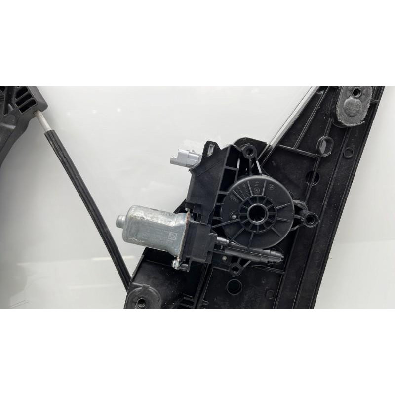 Leve vitre electrique avant droit PEUGEOT 2008 2 Photo n°8