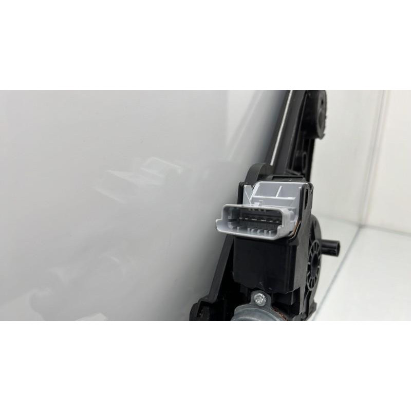 Leve vitre electrique avant droit PEUGEOT 2008 2 Photo n°11