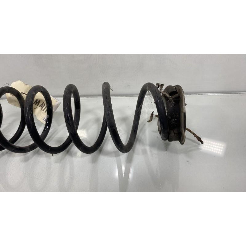 Ressort de suspension arriere droit PEUGEOT 2008 2 Photo n°3