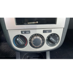 Pompe lave glace avant OPEL CORSA D