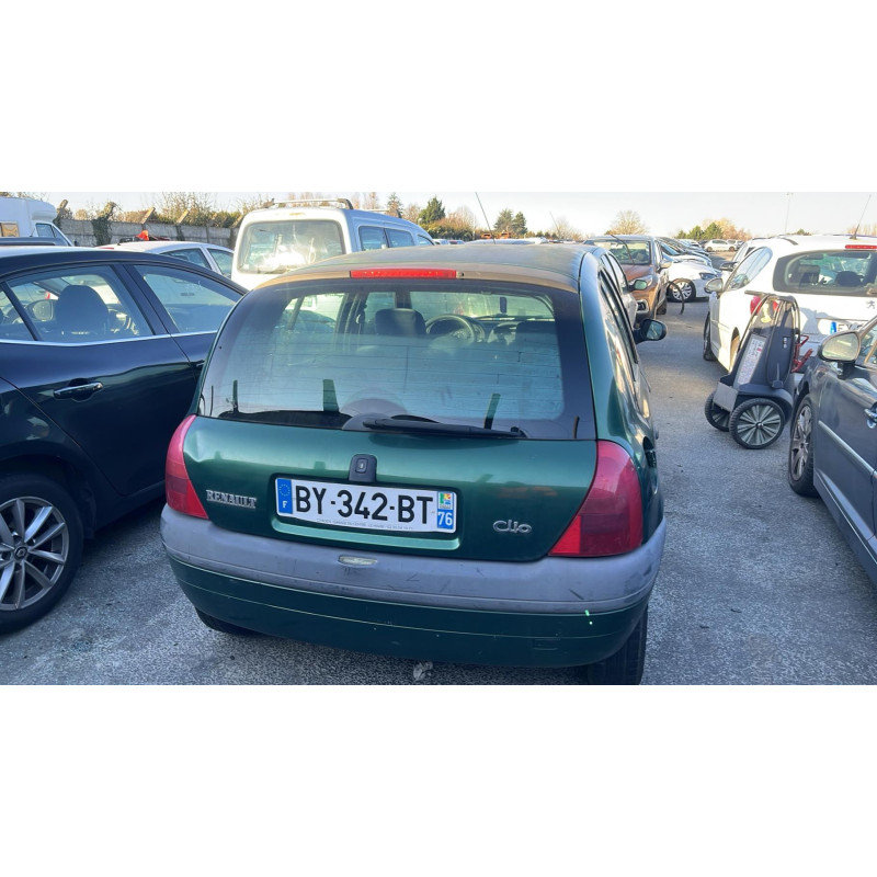 Attache ceinture arriere gauche RENAULT CLIO 2 Photo n°6