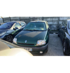 Attache ceinture arriere gauche RENAULT CLIO 2