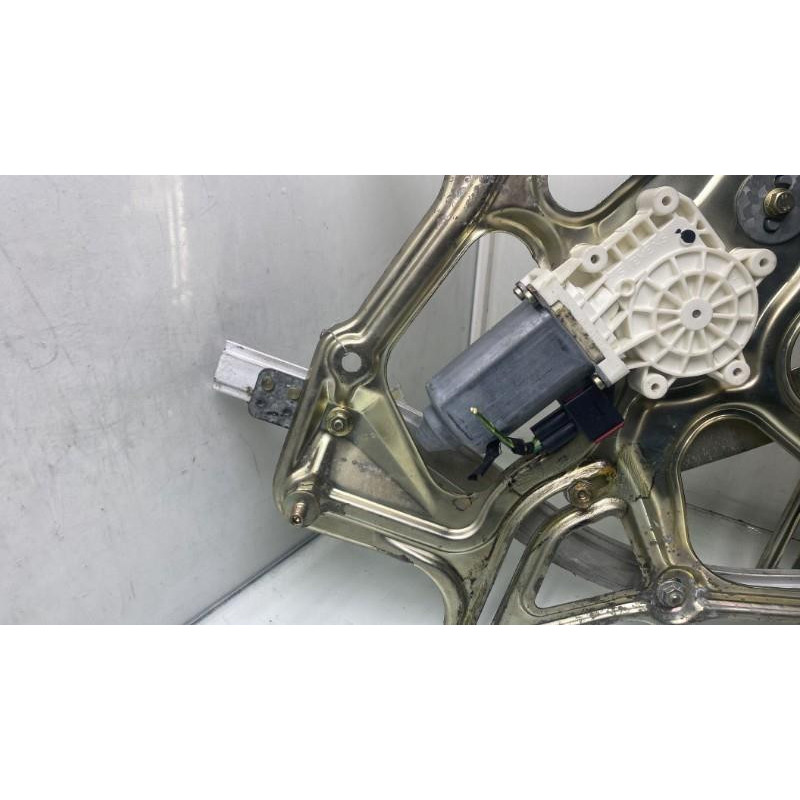 Leve vitre electrique arriere droit SAAB 9.3 1 Photo n°4