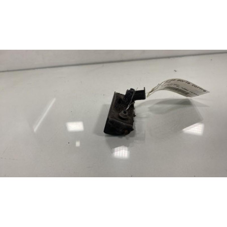 Poignee porte coffre gauche NISSAN NV200 Photo n°1