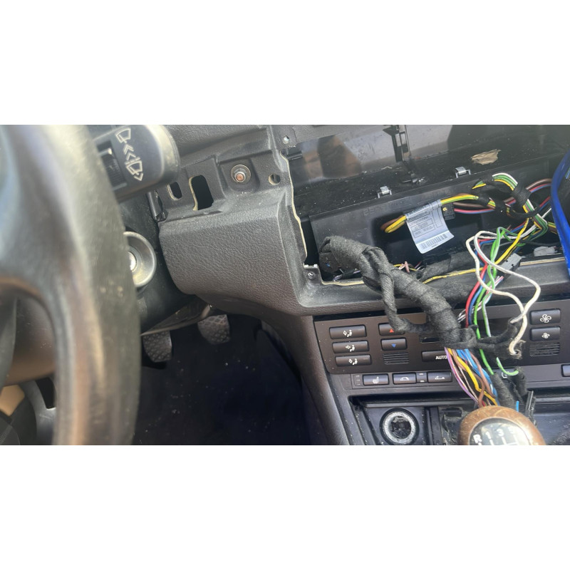 Vitre arriere droit BMW SERIE 3 E46 Photo n°7