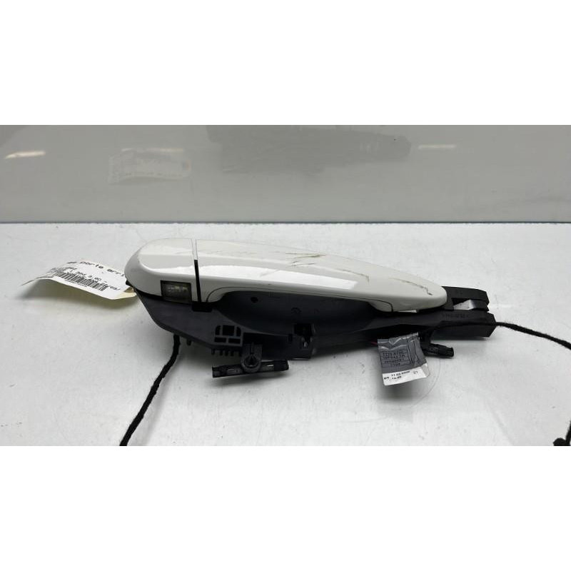 Poignee porte arriere droit BMW X5 E70 Photo n°6