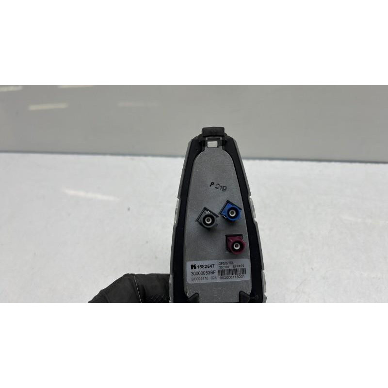 Antenne BMW X5 E70 Photo n°1