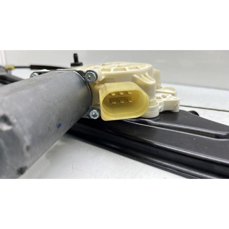 Leve vitre electrique arriere droit BMW X5 E70 Photo n°7