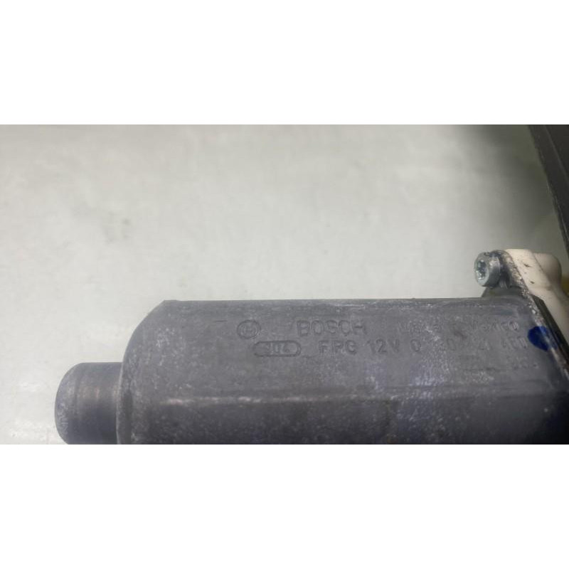 Leve vitre electrique arriere gauche BMW X5 E70 Photo n°7