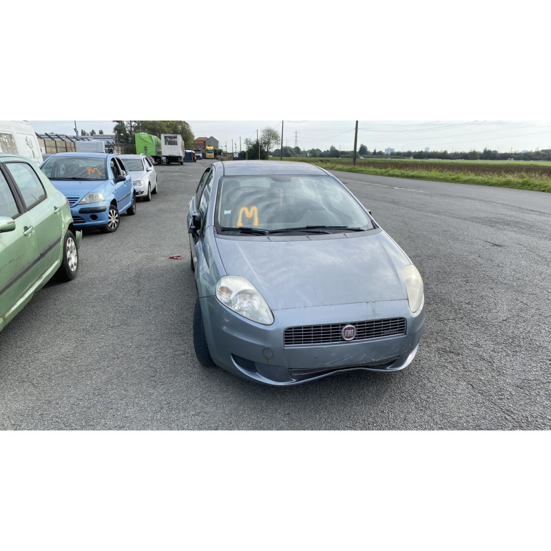 Leve vitre electrique avant droit FIAT GRANDE PUNTO Photo n°8