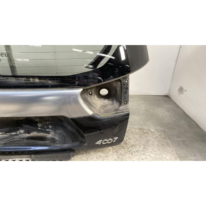Malle/Hayon arriere PEUGEOT 4007 Photo n°6