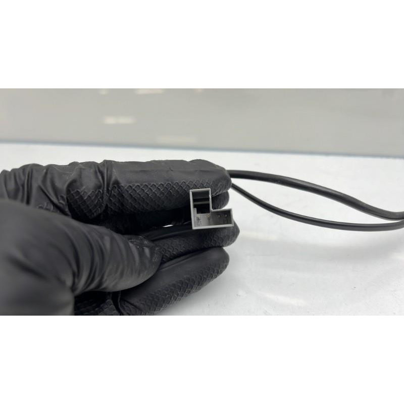 Pretensionneur de ceinture avant droit BMW SERIE 3 E91 Photo n°3