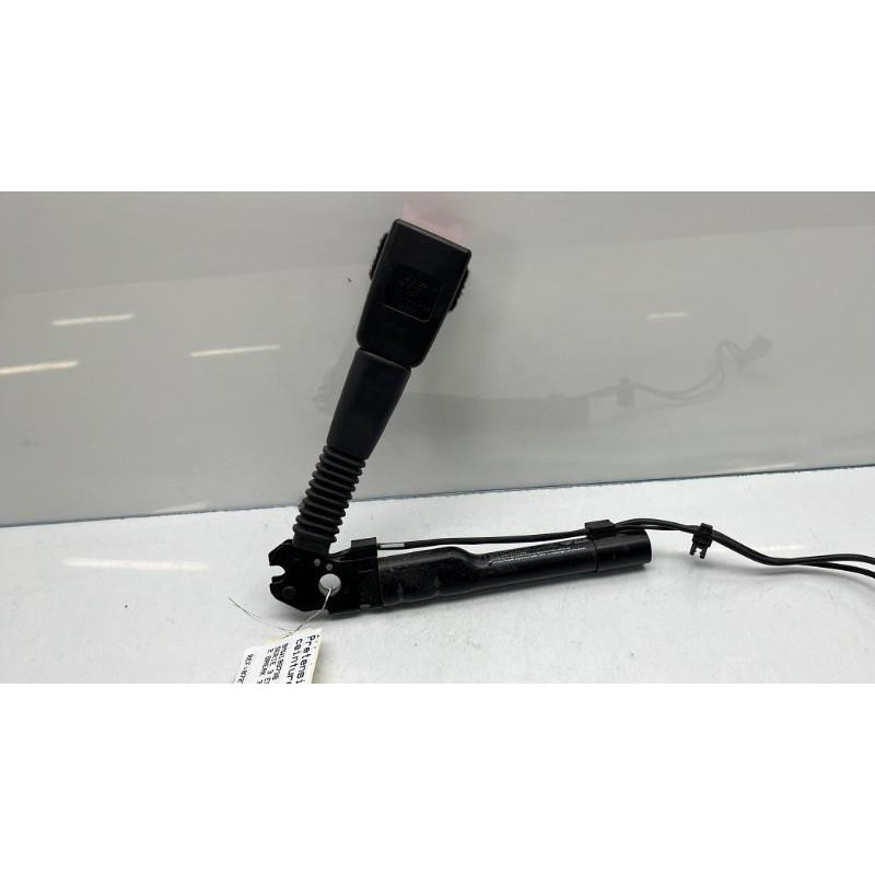 Pretensionneur de ceinture avant droit BMW SERIE 3 E91 Photo n°4