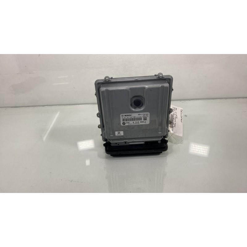 Calculateur moteur BMW SERIE 3 E91 Photo n°2