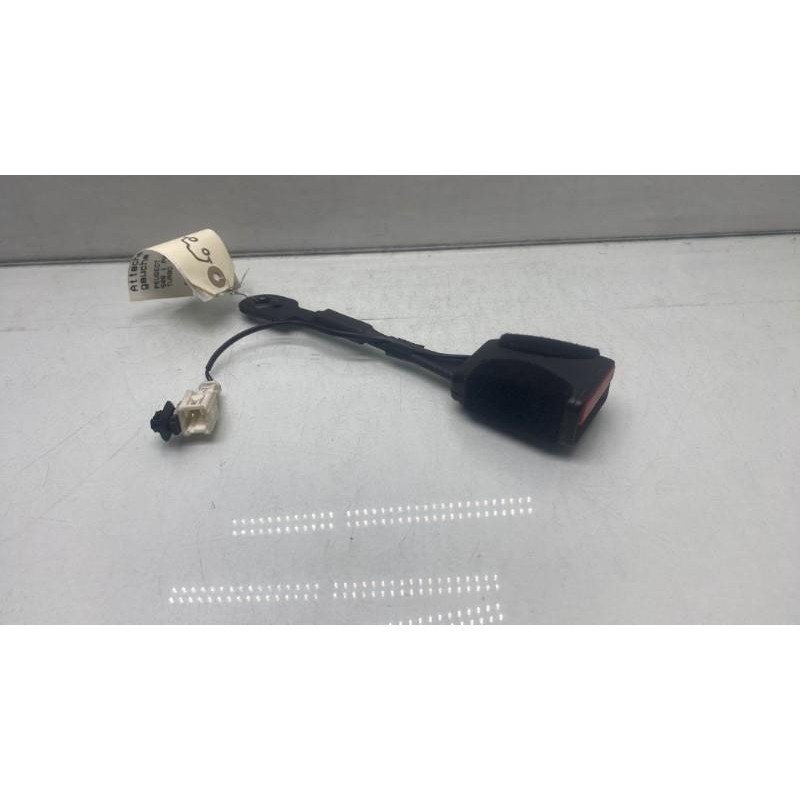 Attache ceinture avant gauche PEUGEOT 508 1 Photo n°5