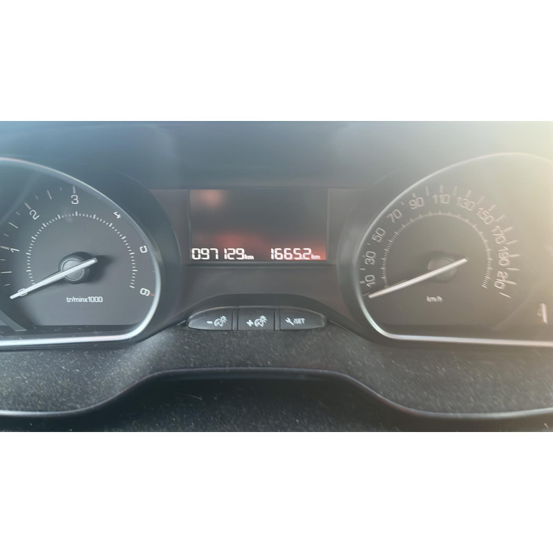 Autoradio d'origine PEUGEOT 208 1 Photo n°11