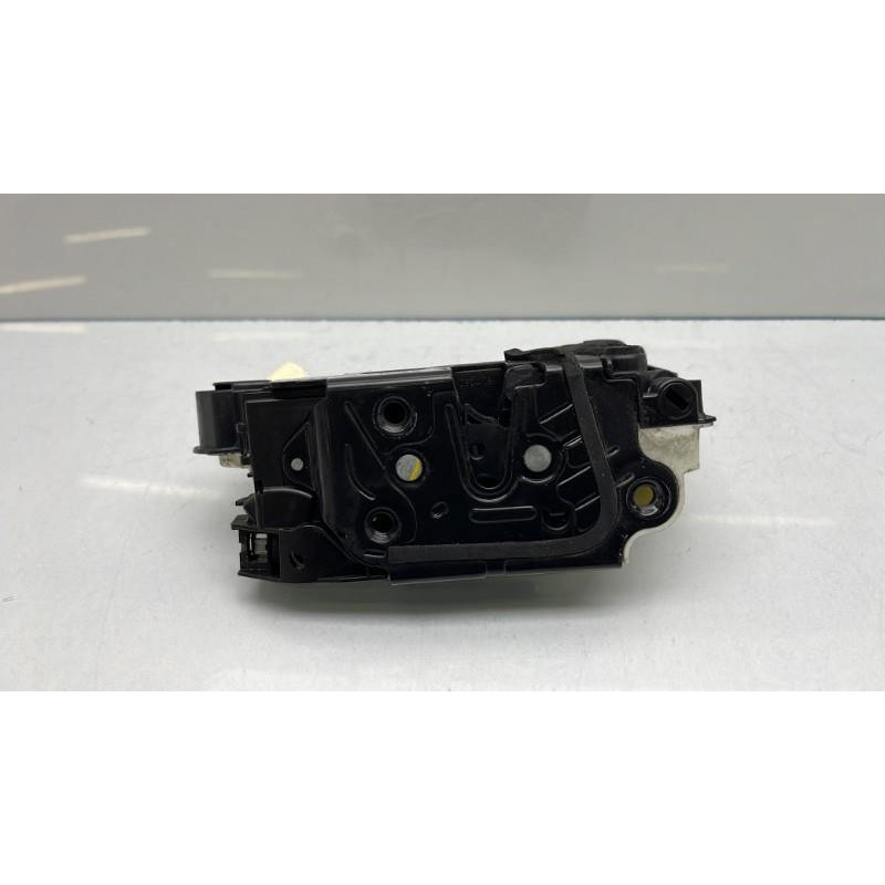 Serrure arriere droit VOLKSWAGEN POLO 5 Photo n°7
