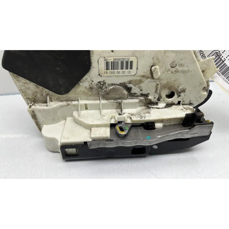 Serrure arriere droit VOLKSWAGEN POLO 5 Photo n°8