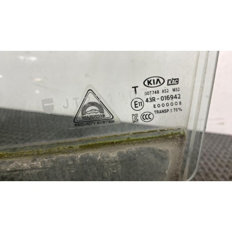 Vitre avant gauche KIA PICANTO 3 Photo n°1