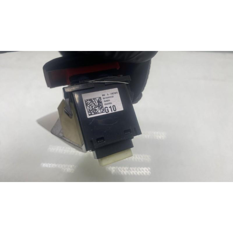 Bouton de warning KIA PICANTO 3 Photo n°1