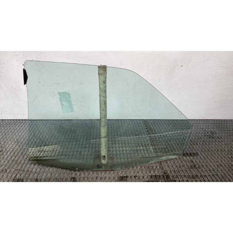 Vitre arriere droit CITROEN XANTIA Photo n°2