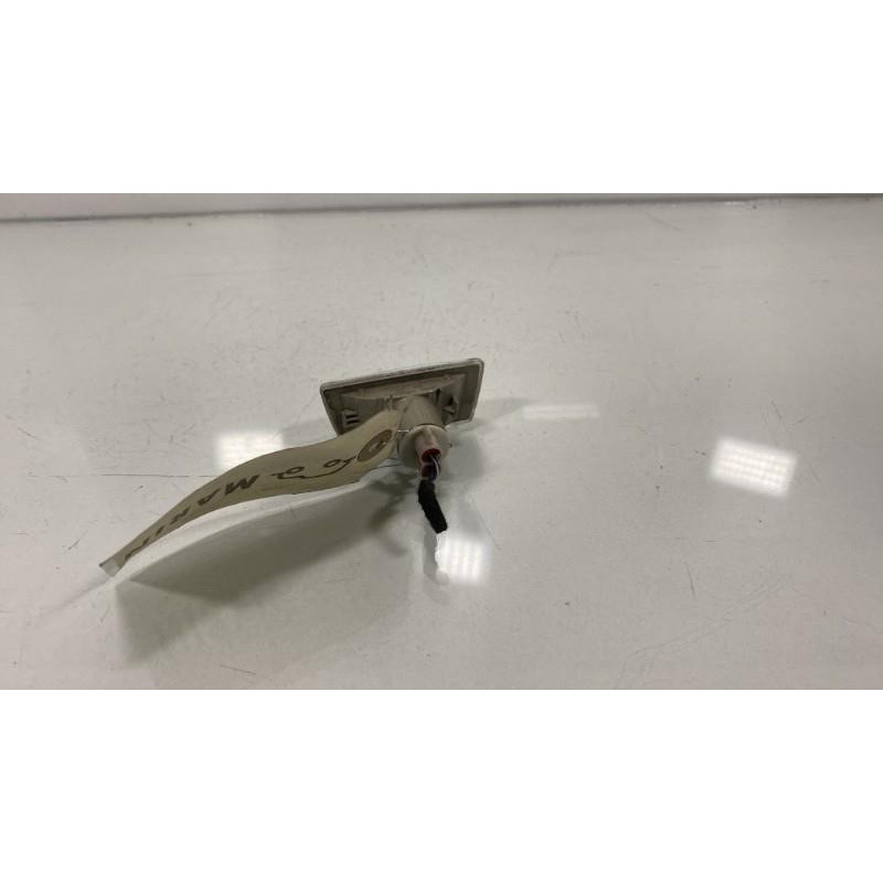Repetiteur clignotant avant gauche (Feux) OPEL INSIGNIA 1 Photo n°3