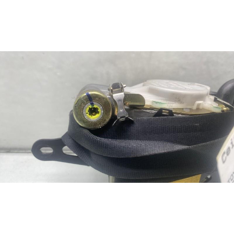 Pretensionneur de ceinture avant droit TOYOTA CELICA 5 Photo n°3
