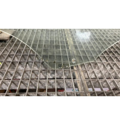 Vitre avant droit OPEL CORSA D