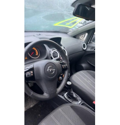 Vitre avant droit OPEL CORSA D