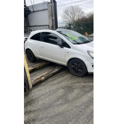 Vitre avant droit OPEL CORSA D