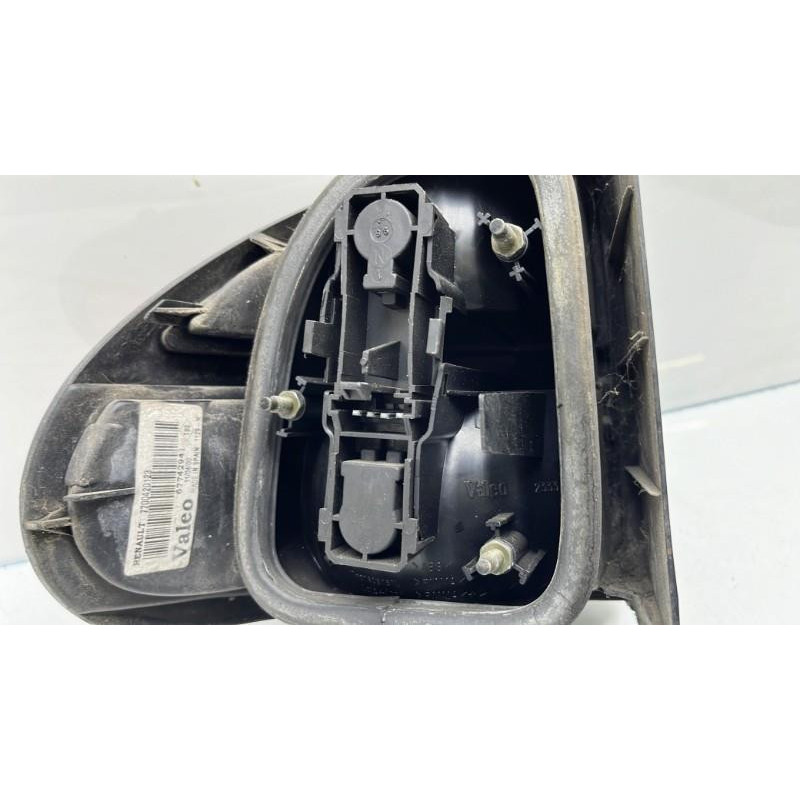 Feu arriere principal droit (feux) RENAULT LAGUNA 1 Photo n°4