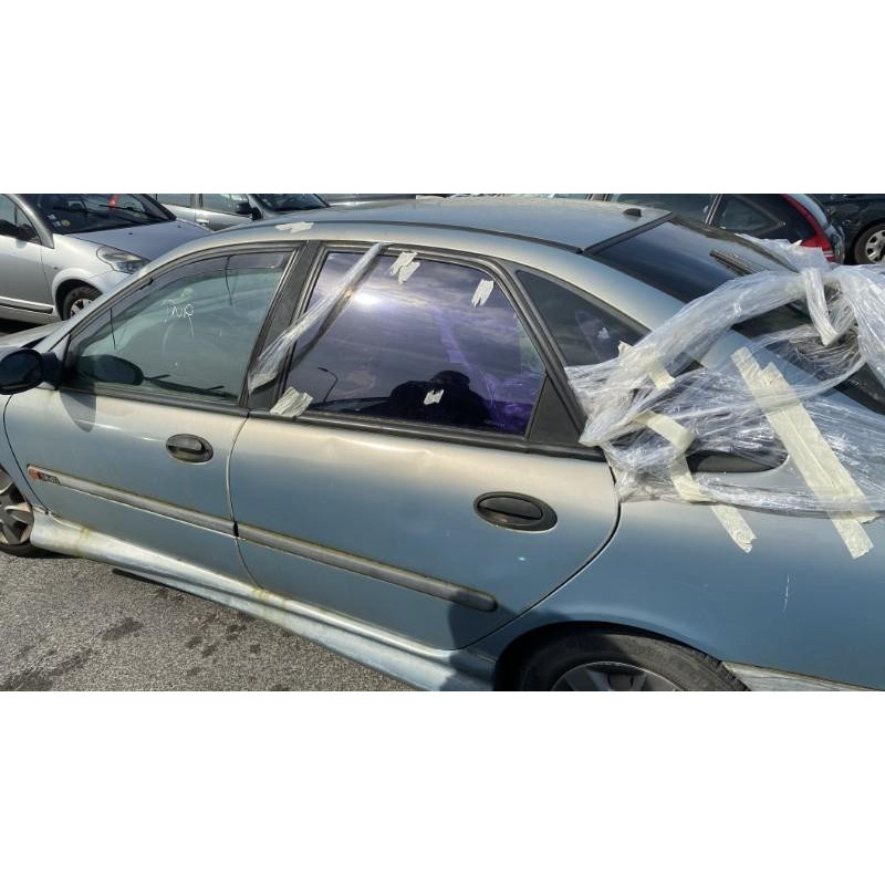 Feu arriere principal droit (feux) RENAULT LAGUNA 1 Photo n°7