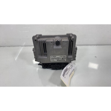 Calculateur moteur PEUGEOT 208 1