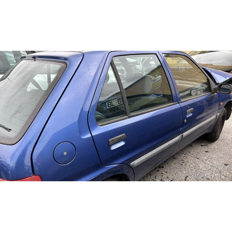 Porte avant droit PEUGEOT 106 Photo n°16
