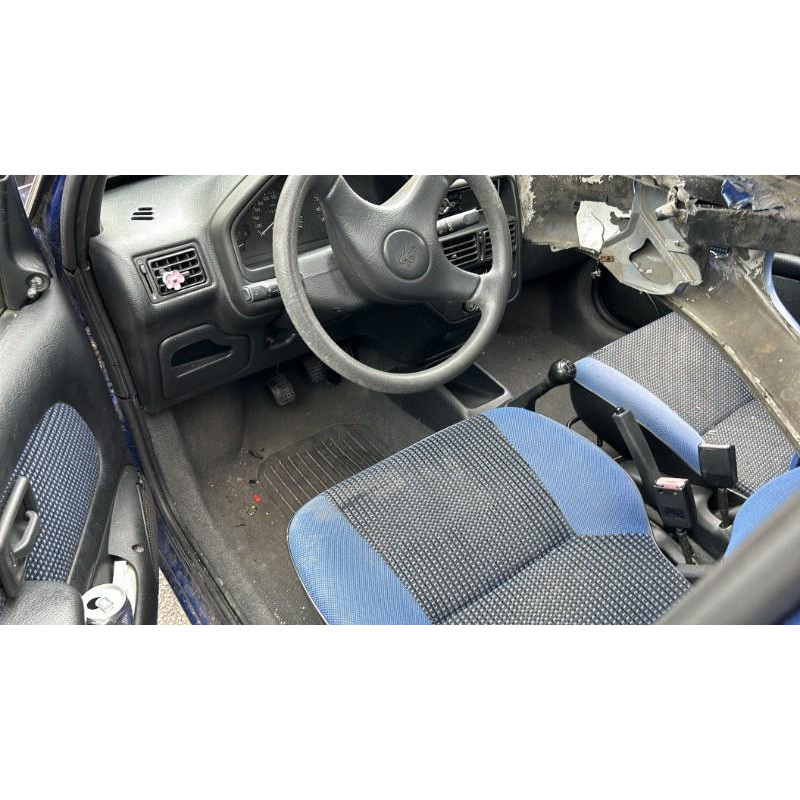 Porte avant droit PEUGEOT 106 Photo n°17