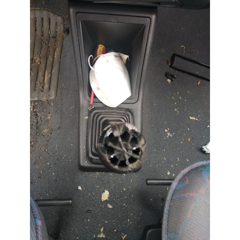Vitre avant droit CITROEN AX Photo n°17