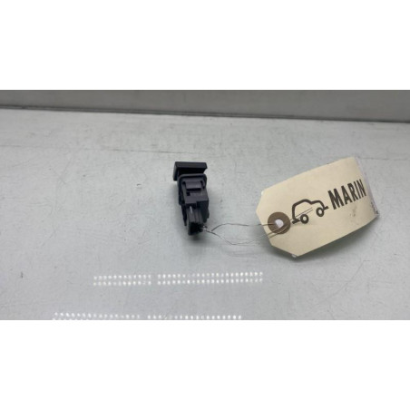 Bouton de warning TOYOTA VERSO