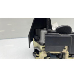 Serrure avant droit PEUGEOT 307