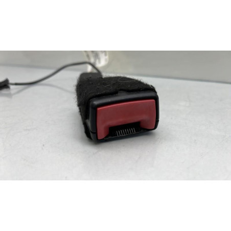 Attache ceinture avant droit AUDI A1 1 Photo n°1