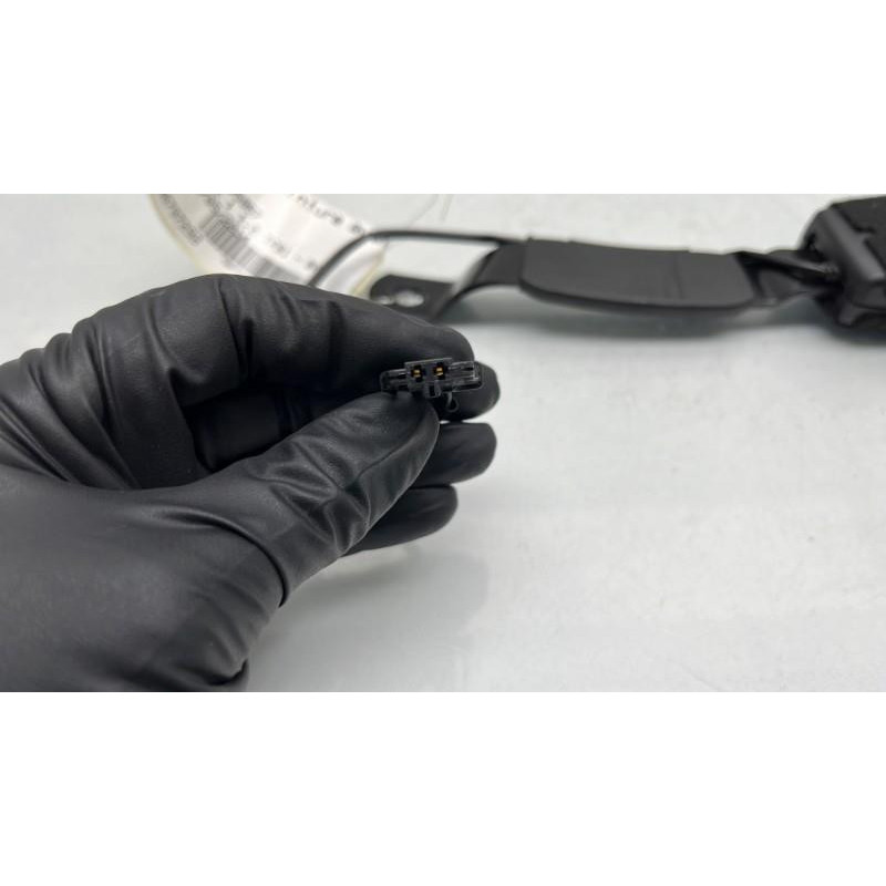 Attache ceinture avant droit AUDI A1 1 Photo n°4