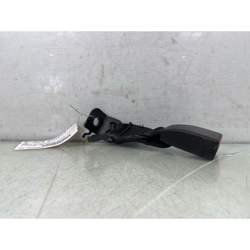 Attache ceinture arriere droit BMW SERIE 2 F22 Photo n°1