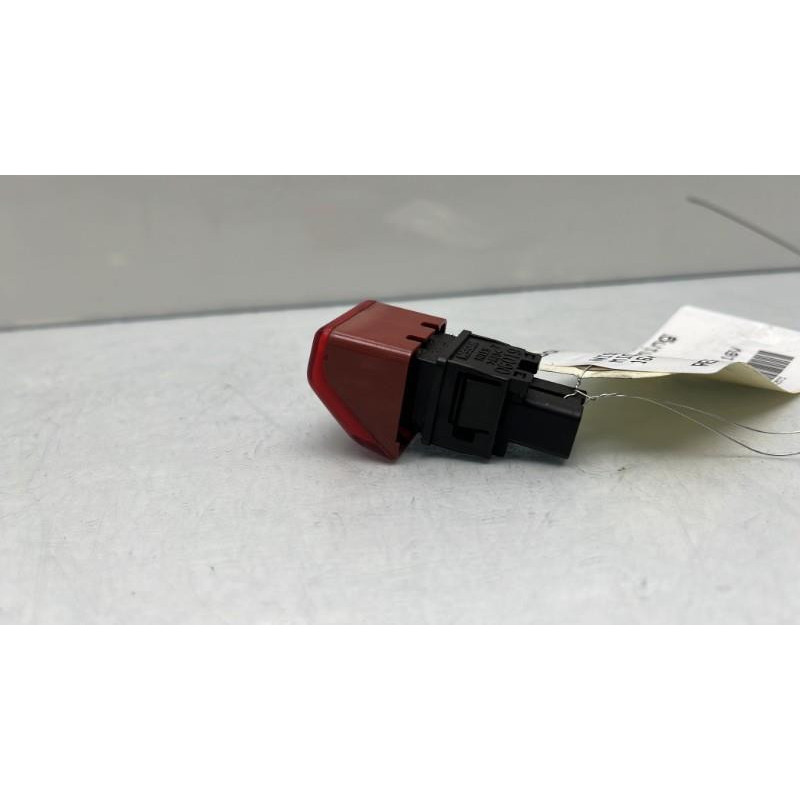 Bouton de warning NISSAN MICRA 3 Photo n°5