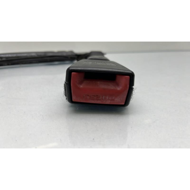 Pretensionneur de ceinture avant droit BMW SERIE 1 F20 Photo n°4