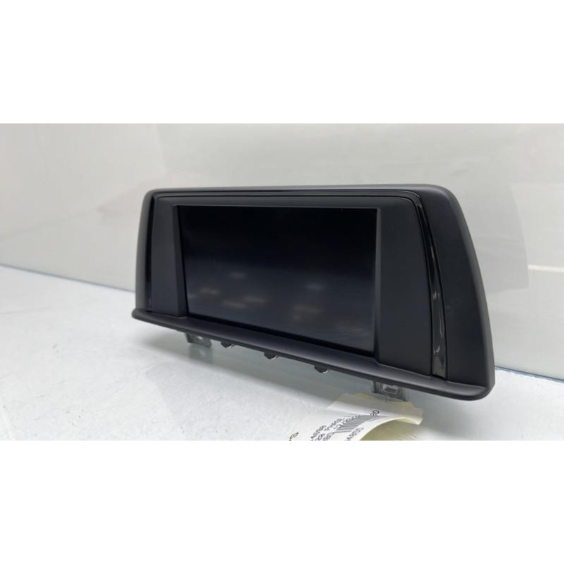 Ecran GPS BMW SERIE 1 F20 Photo n°6