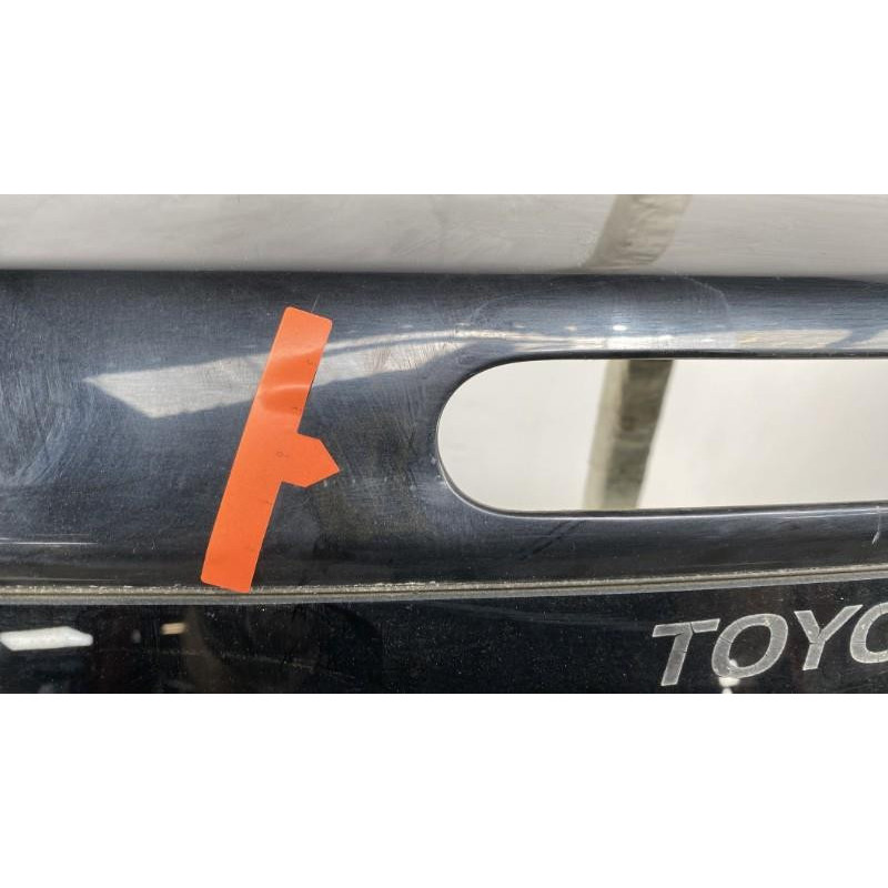 Malle/Hayon arriere TOYOTA COROLLA VERSO 2 Photo n°13