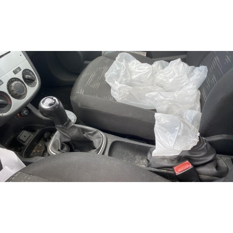 Aile avant gauche OPEL CORSA D Photo n°13