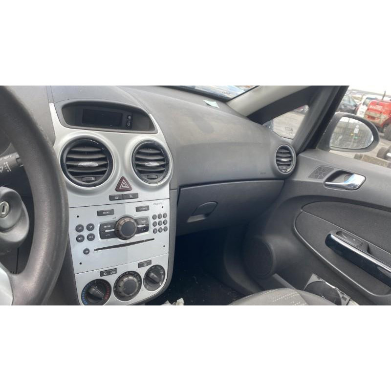 Aile avant gauche OPEL CORSA D Photo n°16