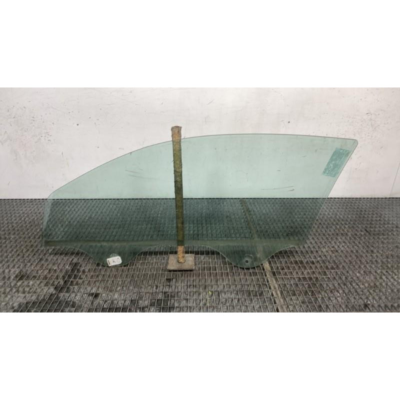 Vitre avant droit MERCEDES CLASSE C 203 COUPE SPORT Photo n°4