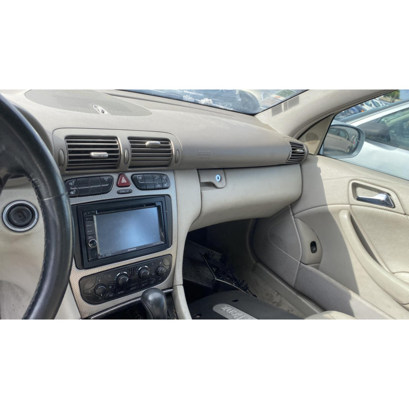Verin de coffre MERCEDES CLASSE C 203 COUPE SPORT Photo n°19